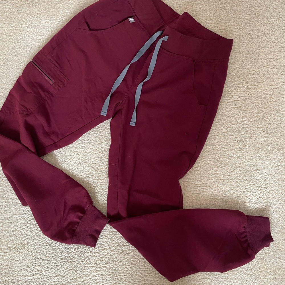 FIGS Zamora Jogger Scrub Pants